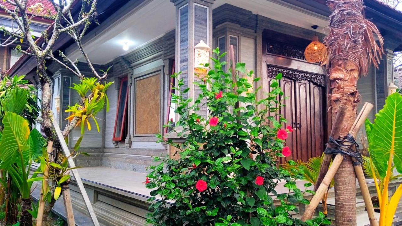Regina Guest House Ubud Exterior foto